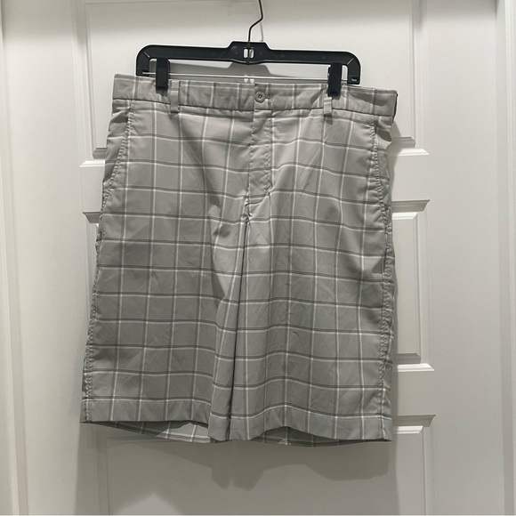 Nike Golf Light Grey Plaid Shorts - Picture 1 of 8
